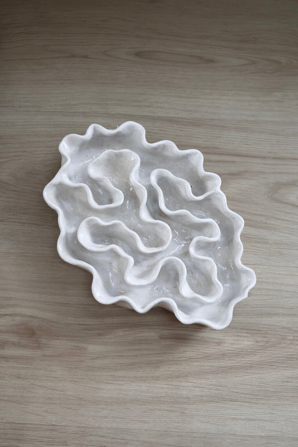 Sculpture Oyster Platter Ivory & Sand