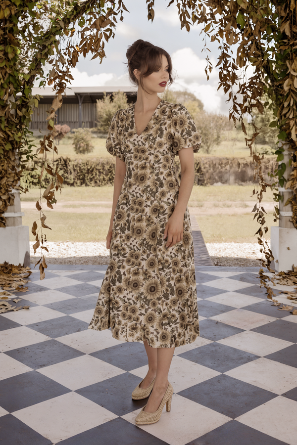 Dreamland Sunflower Linen Maxi Dress Elegant Floral Linen Dress KIMBERLEY ANNE Dreamland Sunflower Linen Maxi Dress Elegant Floral Linen Dress KIMBERLEY ANNE